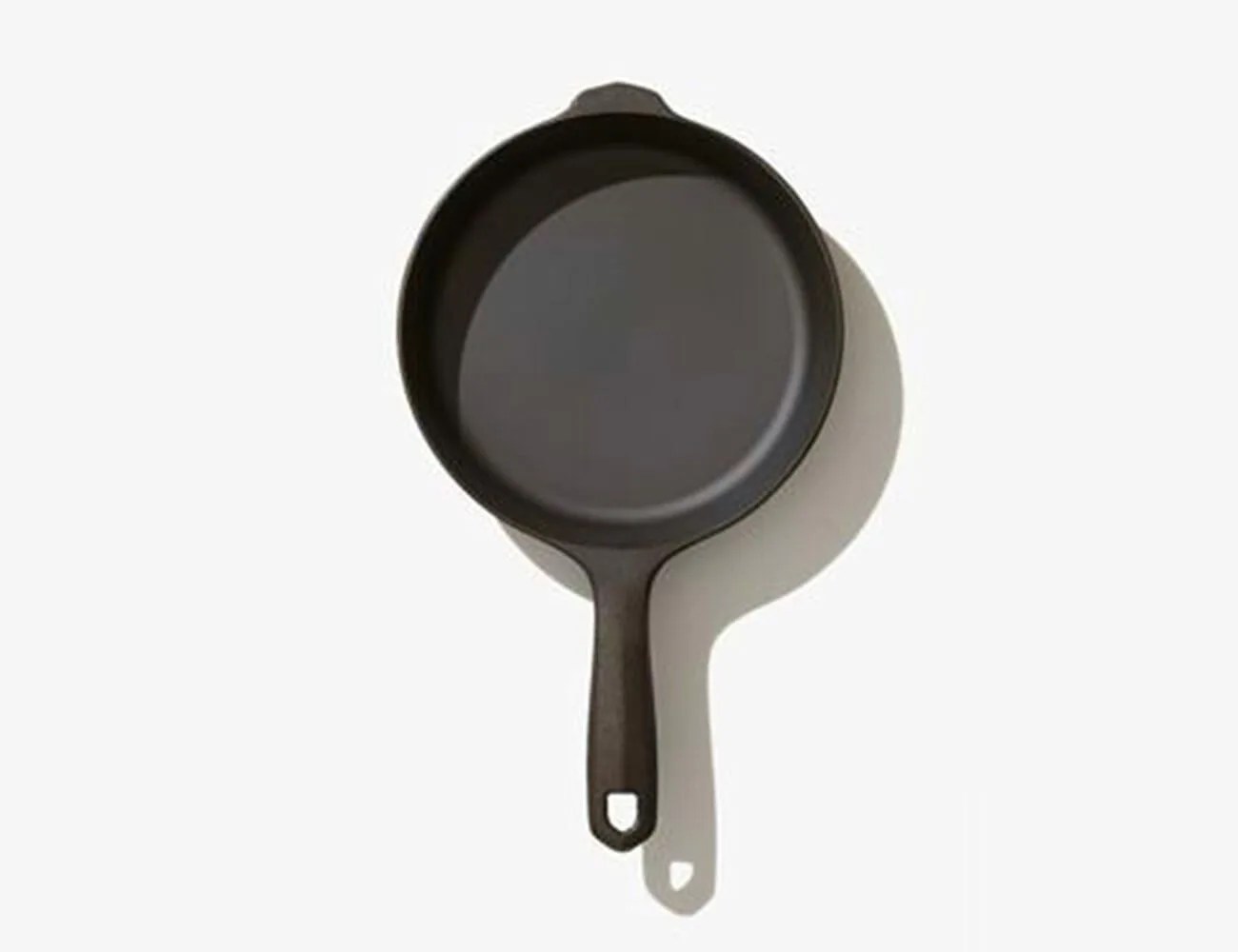 Field-Cast-Iron-Skillet-gear-patrol