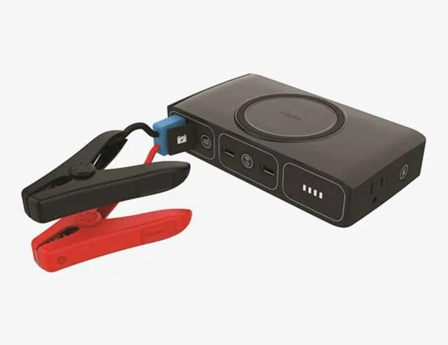 Mophie-Powerstation-Go-2020-gear-patrol-lead-featured