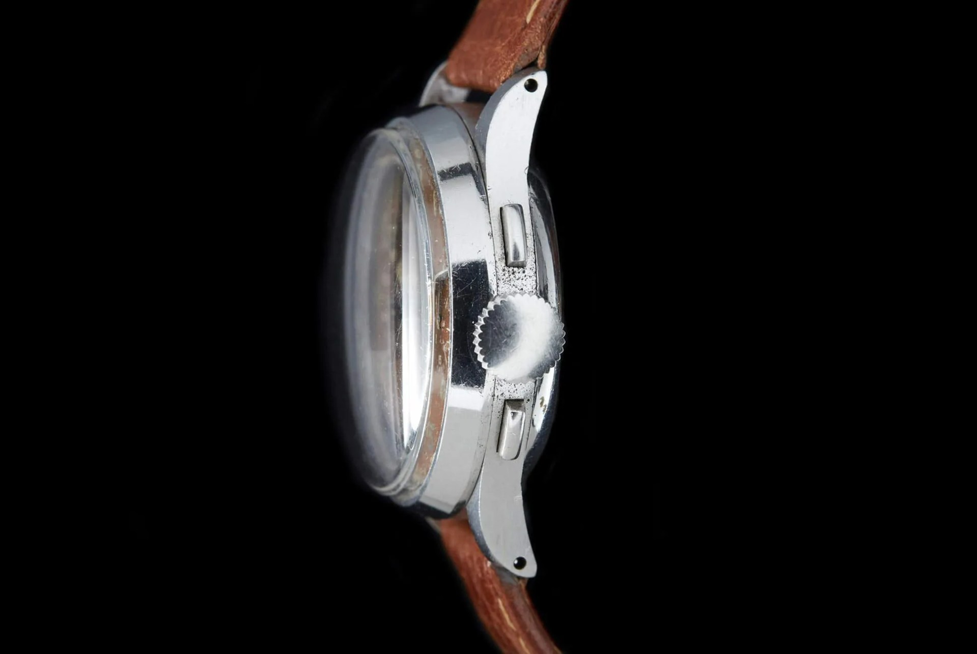 Pilot-Watch-Benrus-Sky-Chief-gear-patrol-lead-slide-4