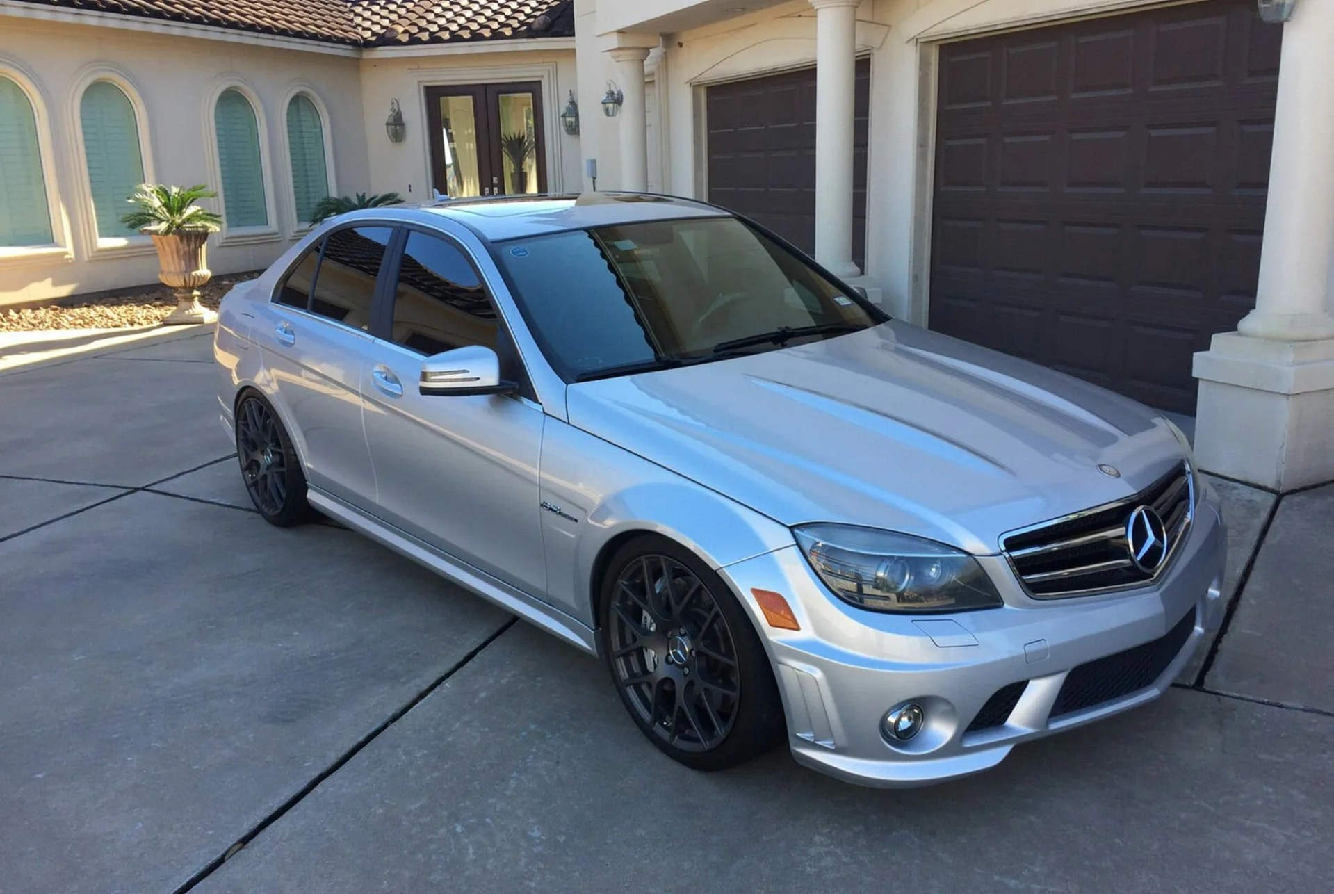 5-Luxury-Cars-from-the-Early-2010-gear-patrol-lead-full