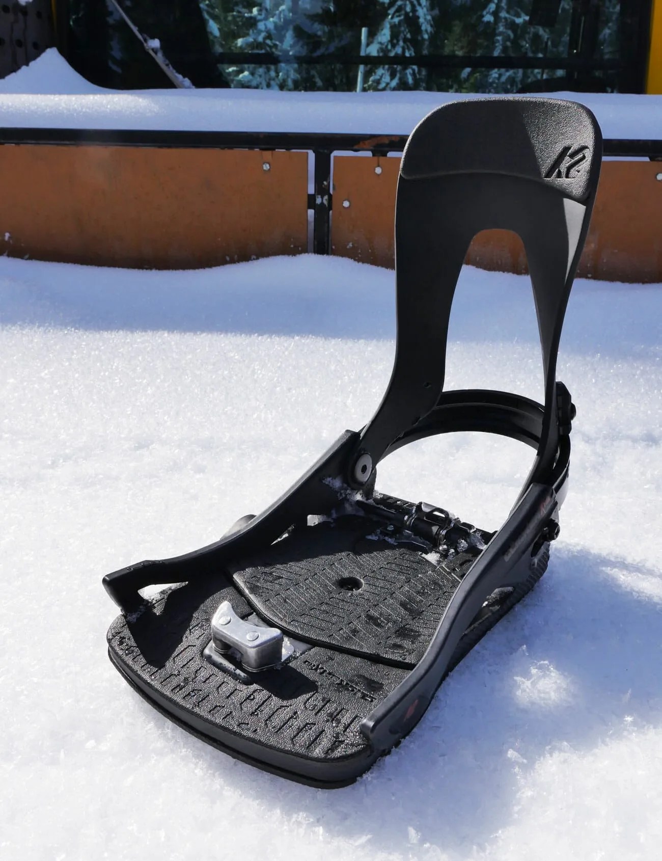 Burton-Step-In-KOO-Gear-Patrol-Ambiance