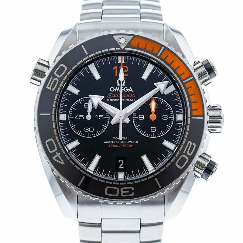 Crown-and-Caliber-Watch-gear-patrol-ambience-1