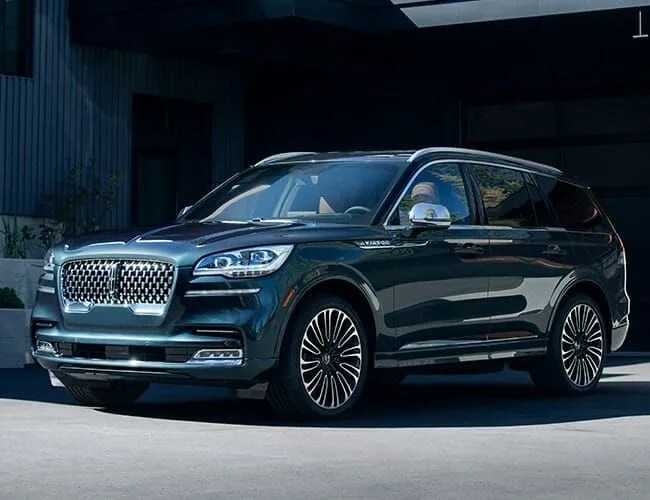 Lincoln-Aviator-2019-gear-patrol-feature