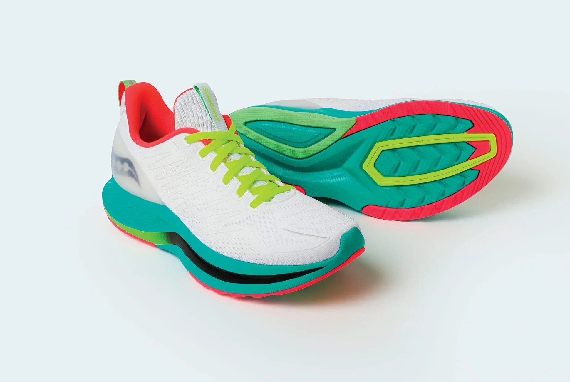 saucony carbon fiber shoe