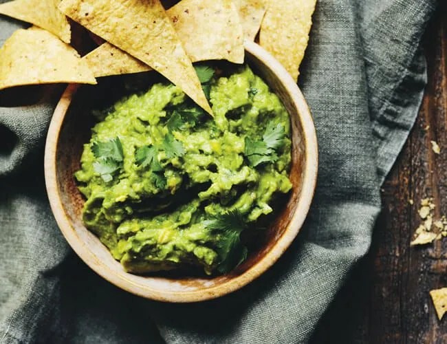 Super-Bowl-Food-Gear-Patrol-Lead-Featured