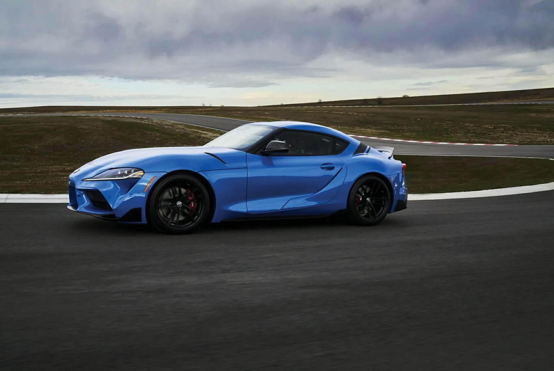 Toyota-GR-Supra-gear-patrol-slide-02