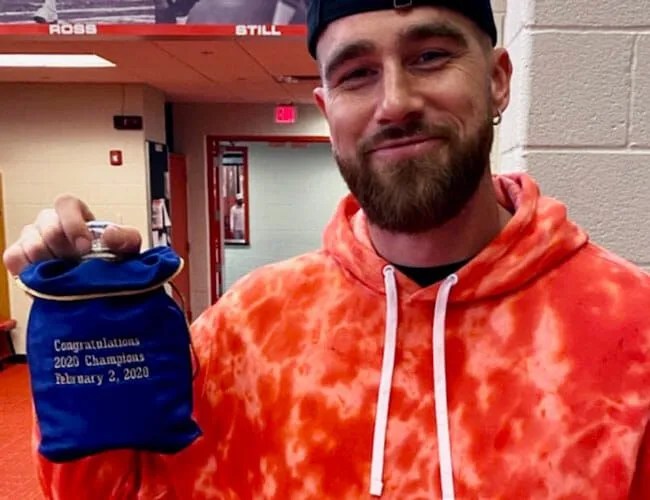 Travis-Kelce-Crown-Gear-Patrol-Lead-Featured