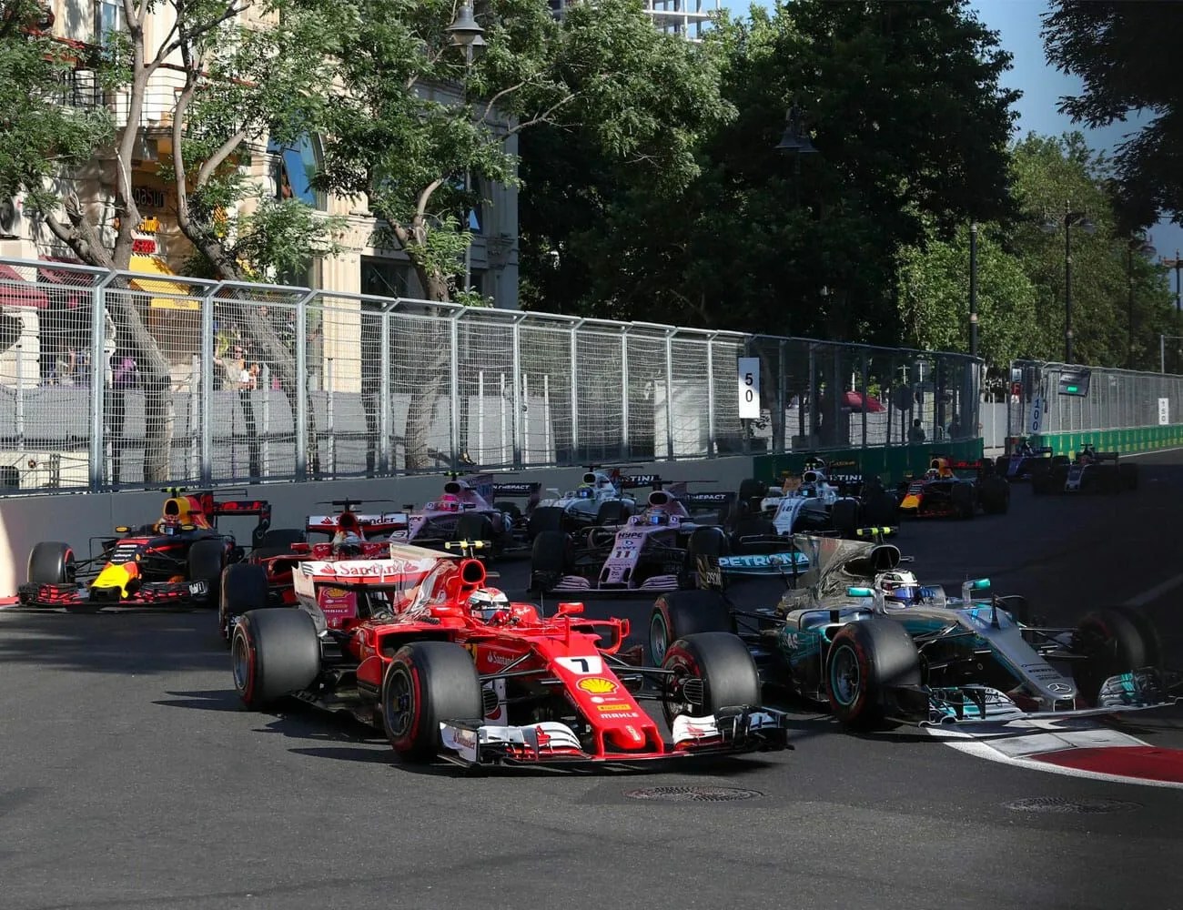 6-Incredible-Formula-1-Races-gear-patrol-2017-Azerbaijan-Grand-Prix