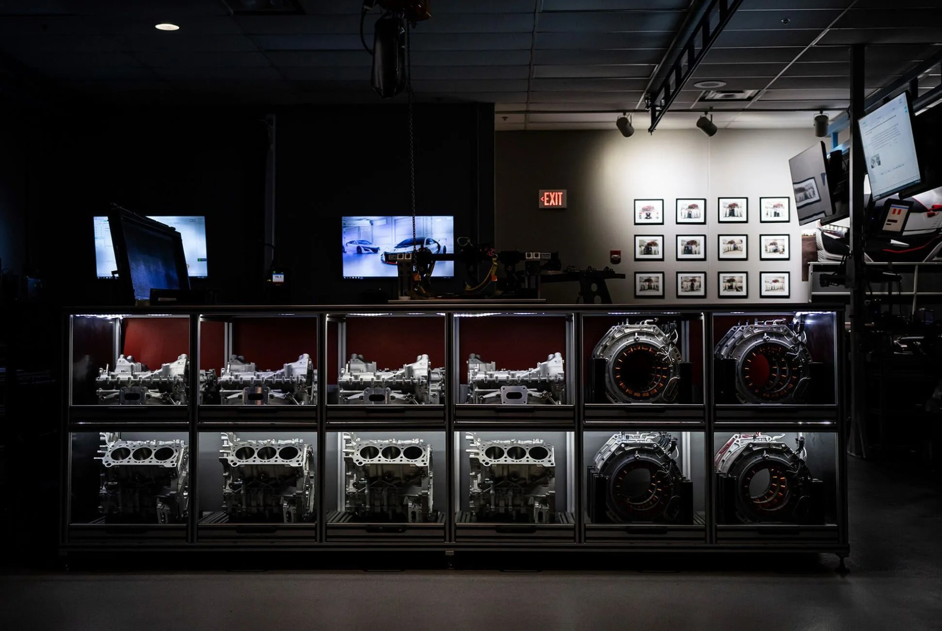 Cross-Country-Acura-NSX-gear-patrol-ambience-7