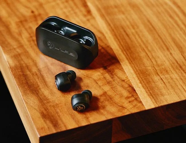 Jlab-Go-Gear-Patrol-Featyure