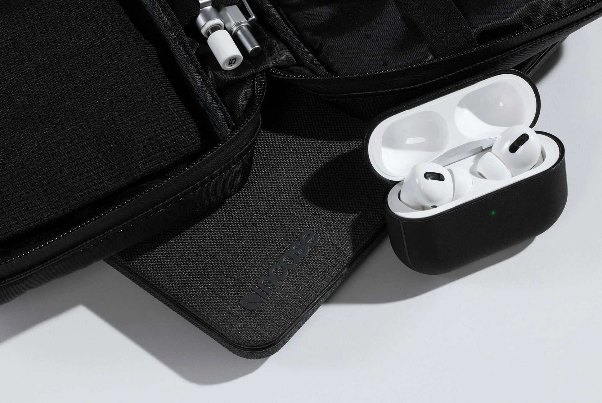 Sponsored-Product-Note-Incase-AirPod-gear-patrol-lead-full