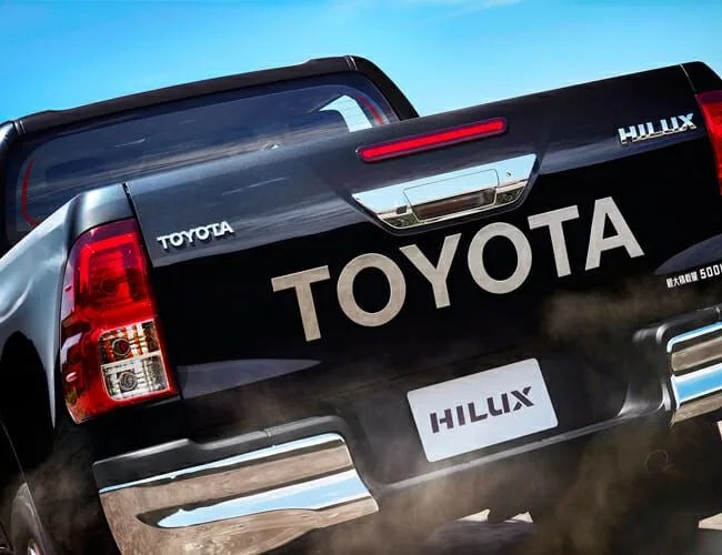 Toyota-Hillux-gear-patrol-feature
