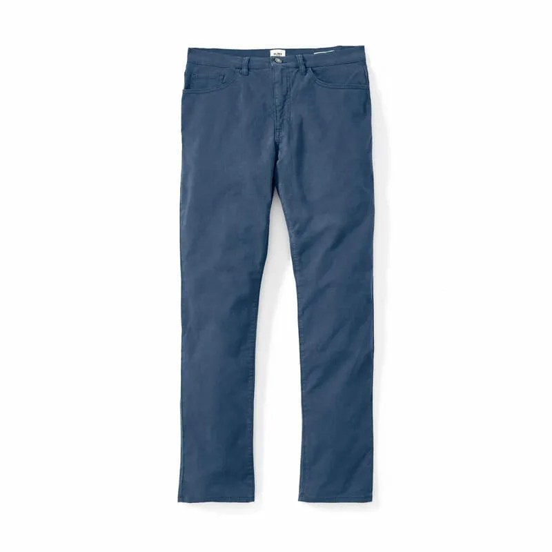Deals-Roundup-02-gear-patrol-Flint-and-TInder
