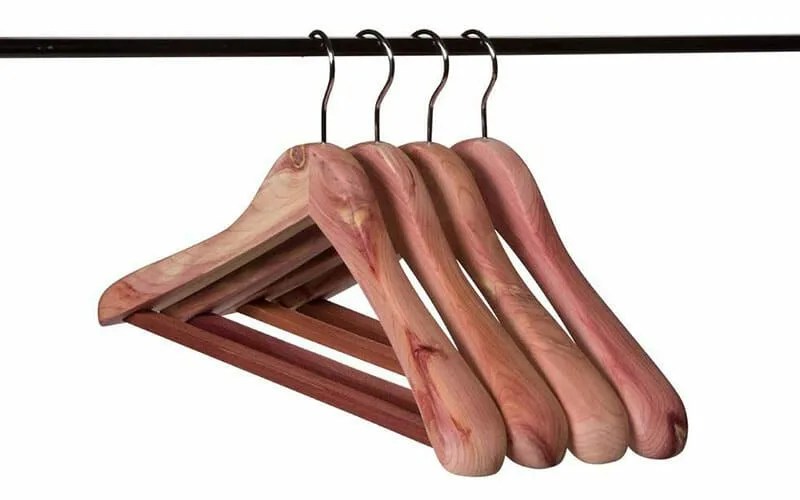 Neaties-American-Cedar-Wood-Wide-Large-Coat-Hangers-with-Flat-Bar-gear-patrol