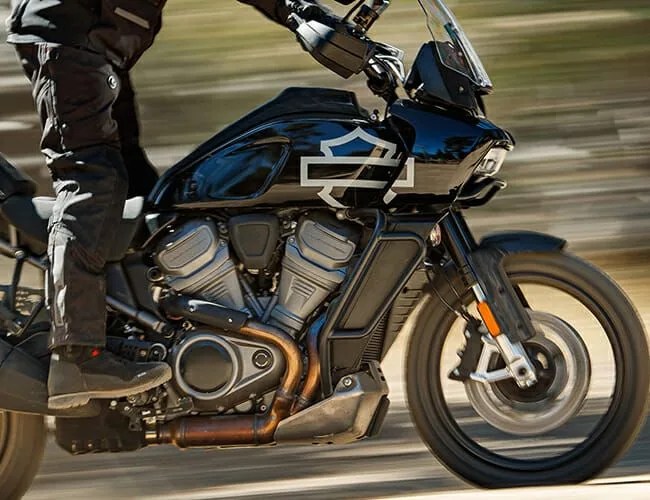 New-HD-Bikes-gear-patrol-feature-2