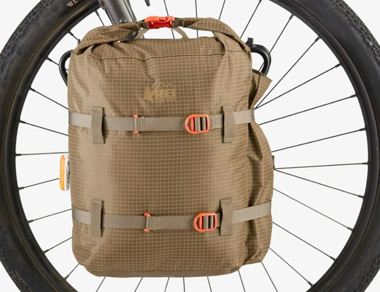 Sponsored-REI-Sale-Cycling-gear-patrol-REI-Co-op-Link-Pannier