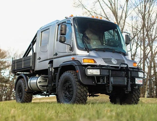 2004-Mercedes-Benz-Unimog-U500-gear-patrol-lead-feature