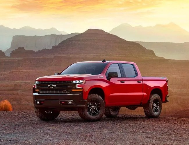 2019-Silverado-Gear-Patrol-Feature
