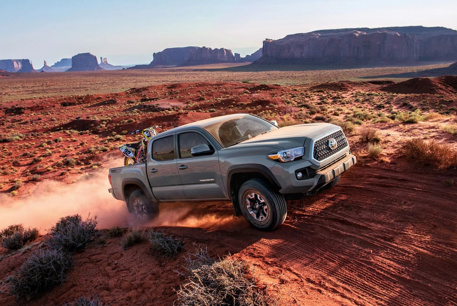 Best-Off-Roading-Truck-2018-Toyota-Tacoma-TRD-Off-Road-gear-patrol-slide-2