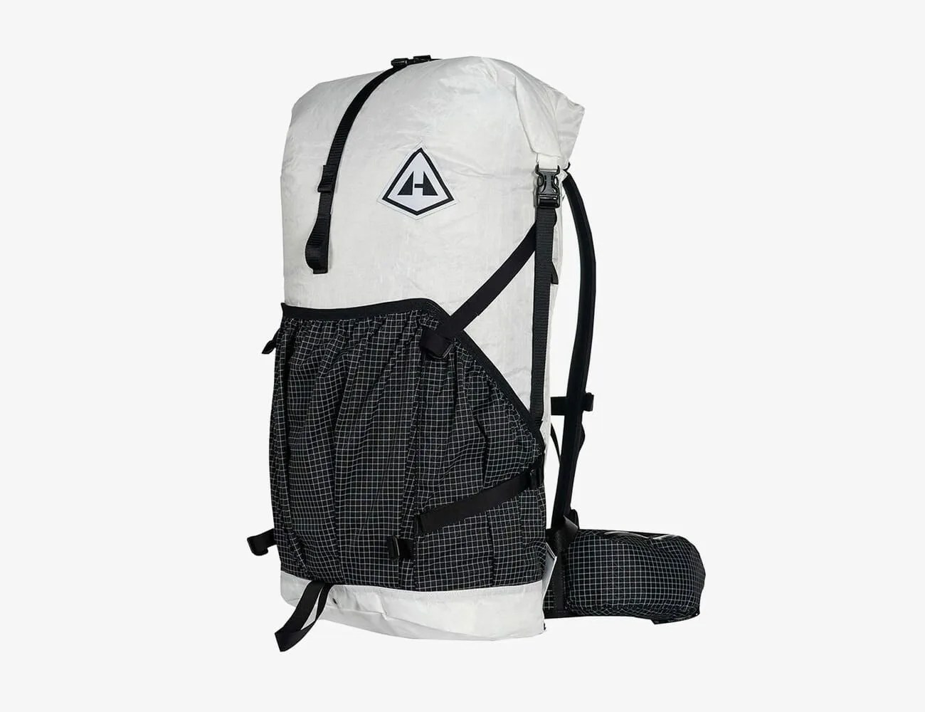 Garmin-Supplied-Sponsored-Post-gear-patrol-Hyperlite-Mountain-Gear-2400-Southwest-Pack