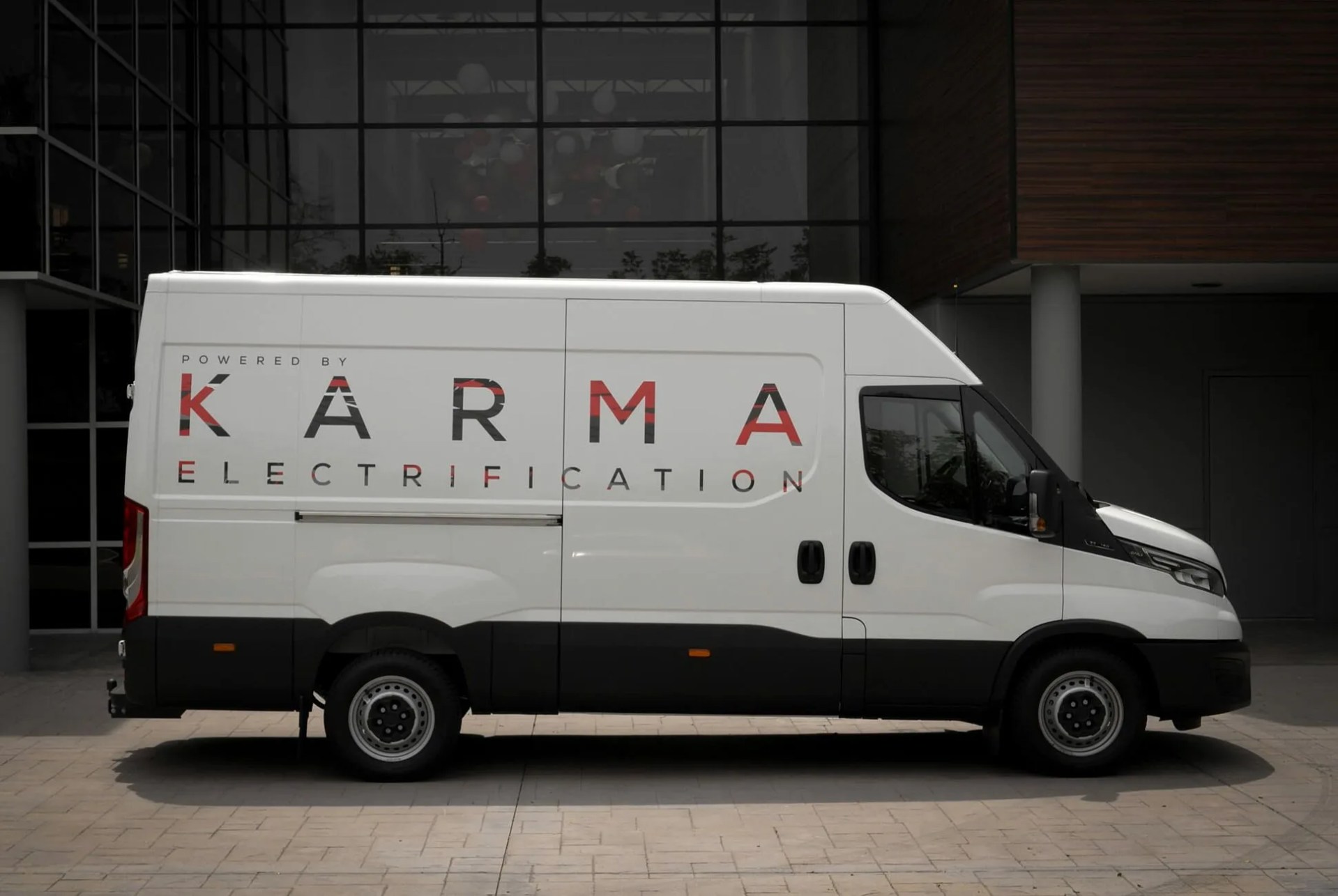 Karma-E-Flex-Extended-Range-Van-gear-patrol-lead-full