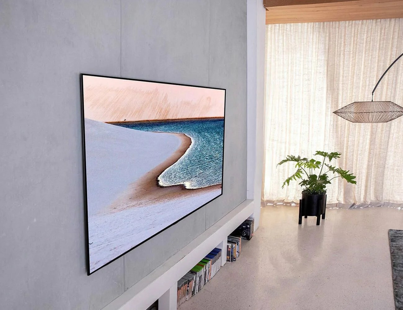 LG-OLED-GPS-Gear-Patrol-Perfet-OLED