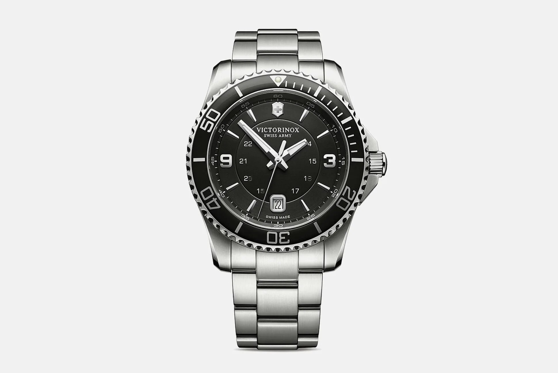 Victorinox-Maverick-Gear-Patrol-Lead-Full