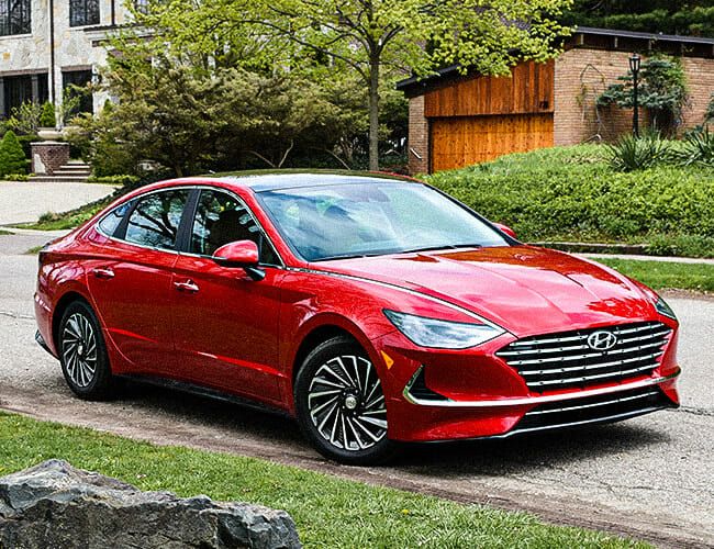 2020-Hyundai-Sonata-Hybrid-gear-patrol-lead-feature
