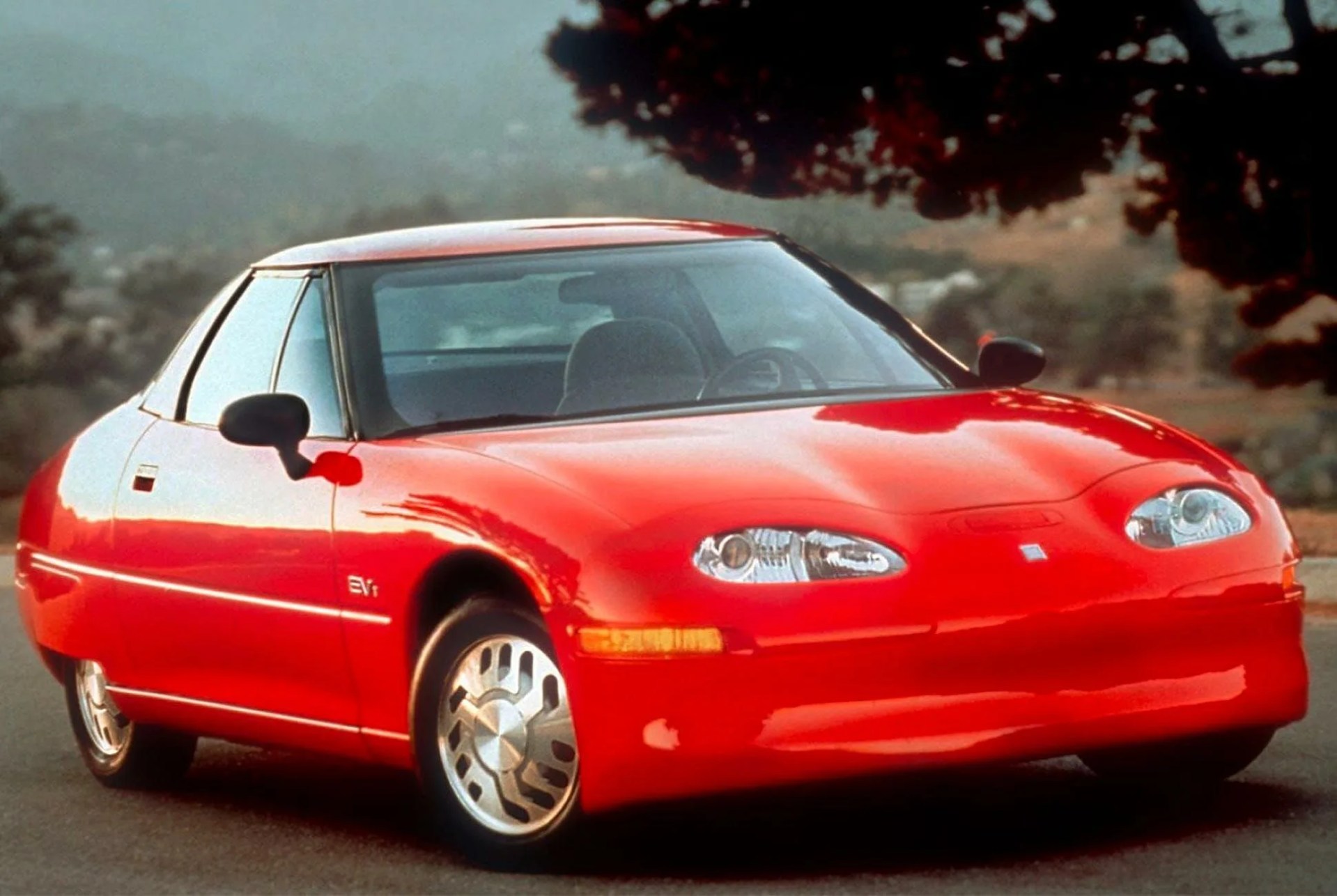 6-Weird-GM-Cars-gear-patrol-lead-full