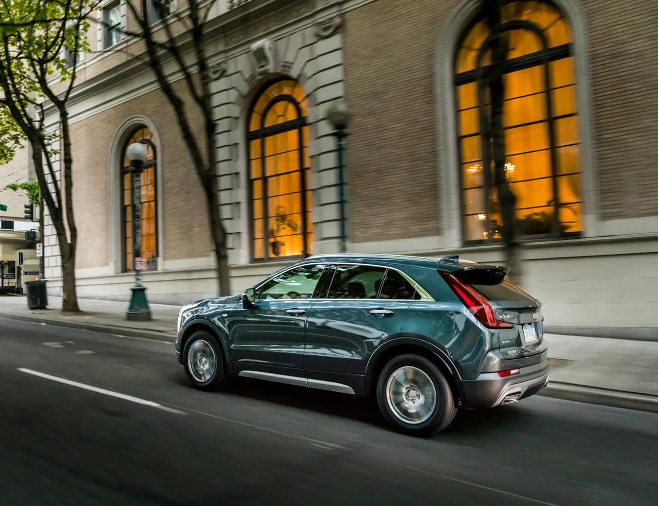 Cadillac-XT4-Gear-Patrol-Amb-1