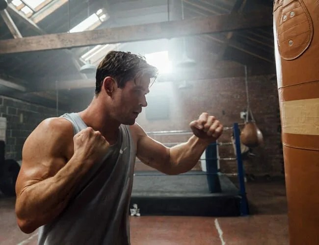 Chris-Hemsworth-Centr-App-Gear-Patrol-Lead-Featured.jpg