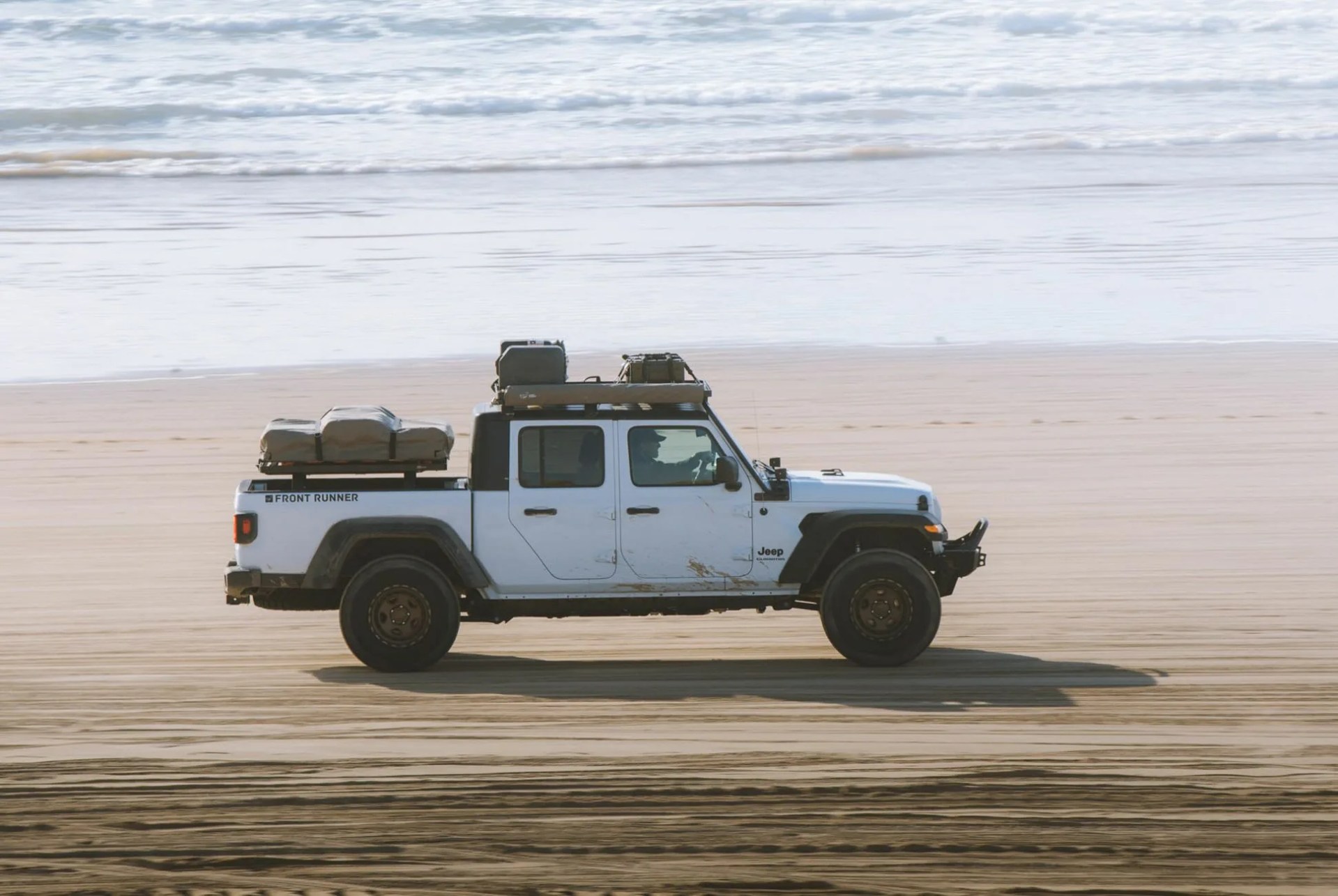 Jeep-Gladiator-JT-Extreme-Roof-Rack-Gear-Patrol-lead-Full