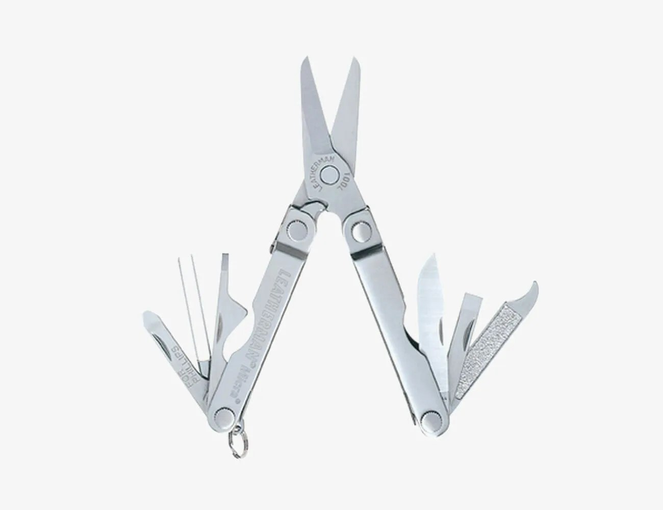 Outdoor-Deals-6-22-gear-patrol-Leatherman