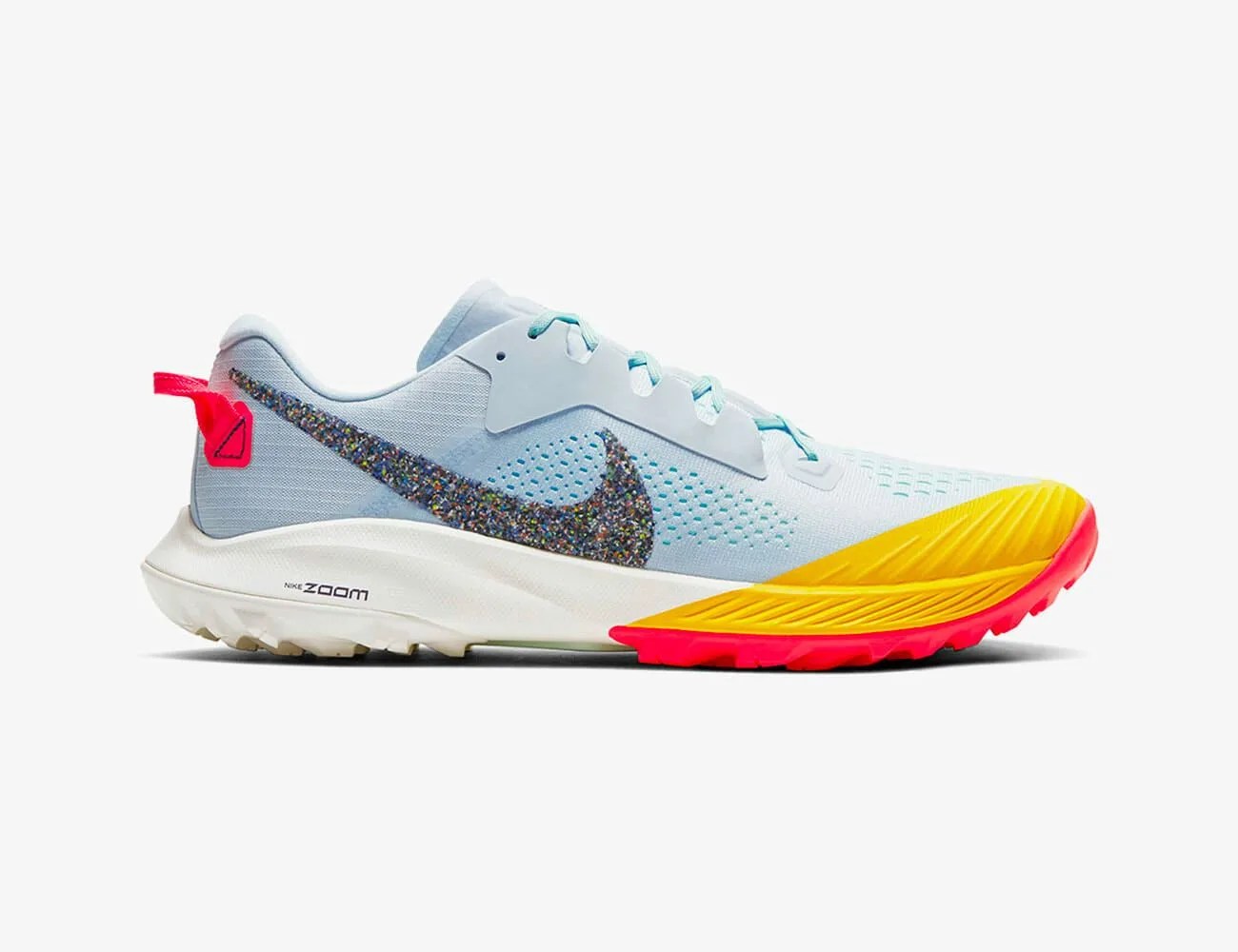 Outdoor-Deals-6-22-gear-patrol-Nike