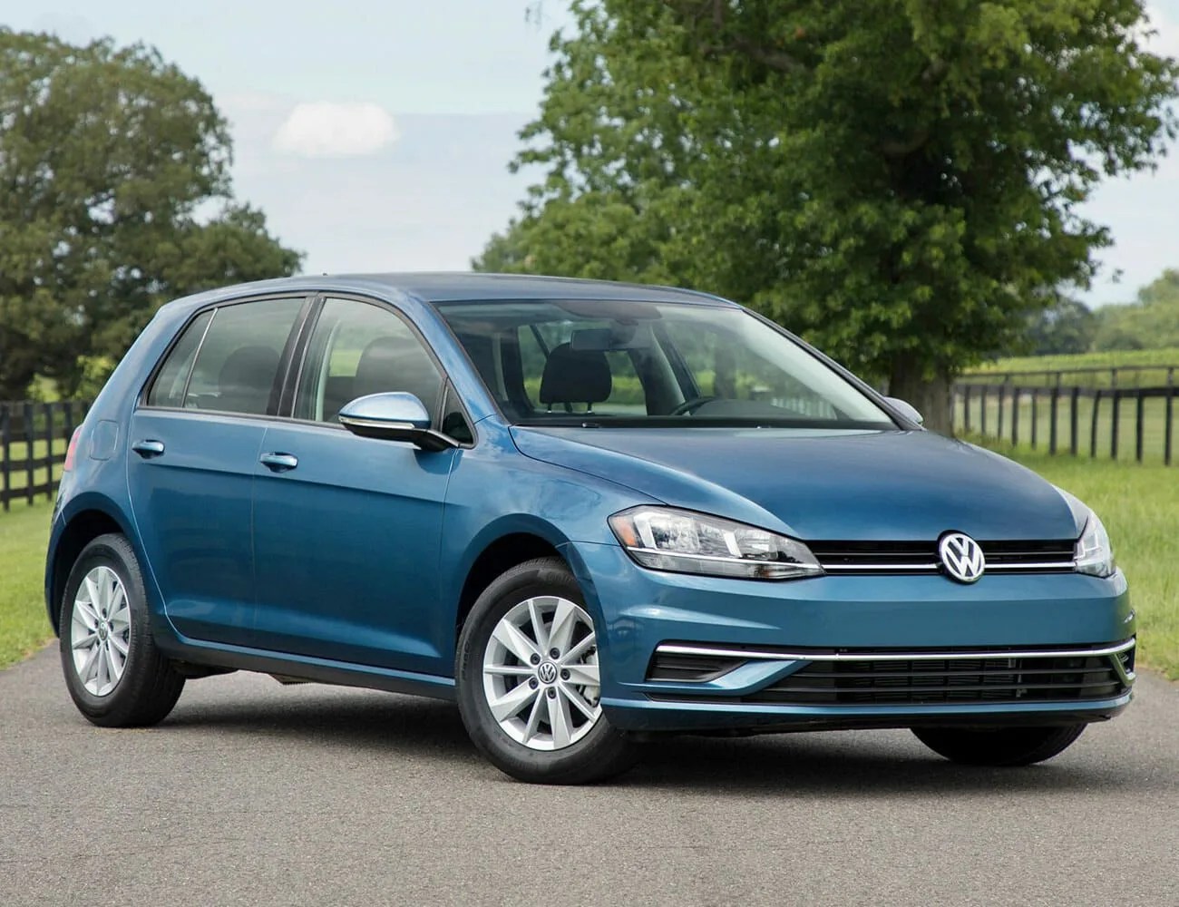 Some-of-the-Brand-New-Cars-Volkswagen-Golf-gear-patrol