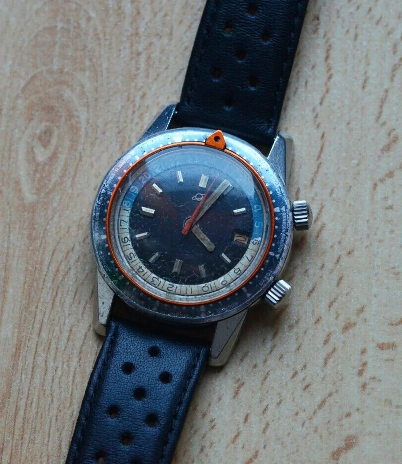 Watches-Were-Obsessing-Over-6-22-gear-patrol-Enicar-Sherpa-Guide