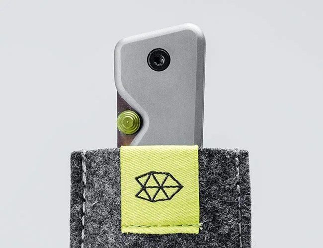 james-brand-knives-gear-patrol-feature