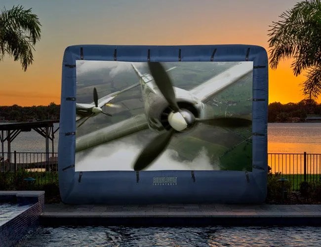 DIY-Outdoor-Theater-gear-patrol-lead-feature
