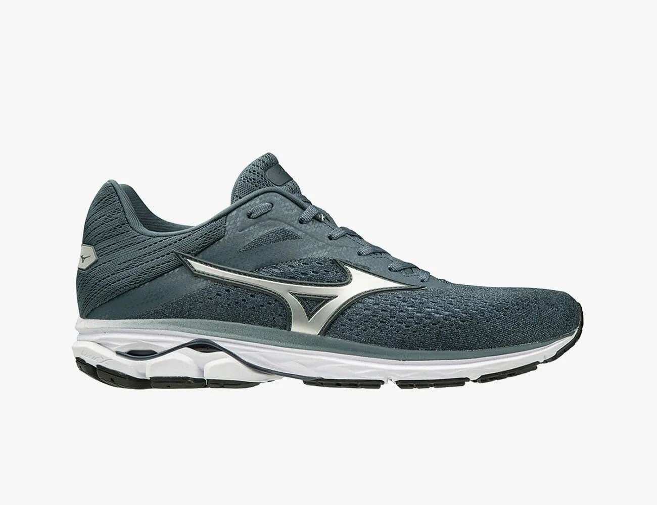 Mizuno-0629-Gear-Patrol