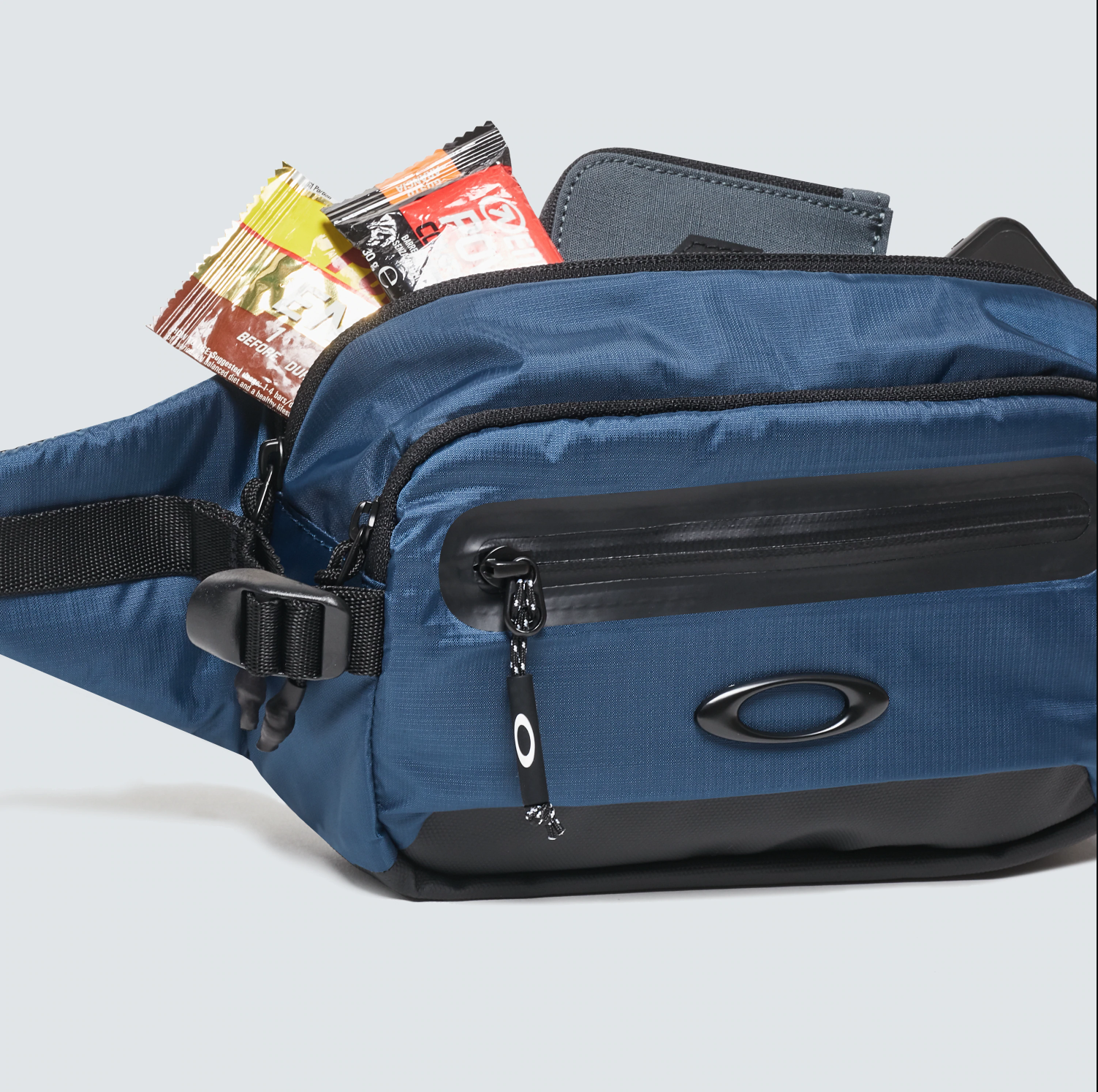 oakley outdoor belt bag