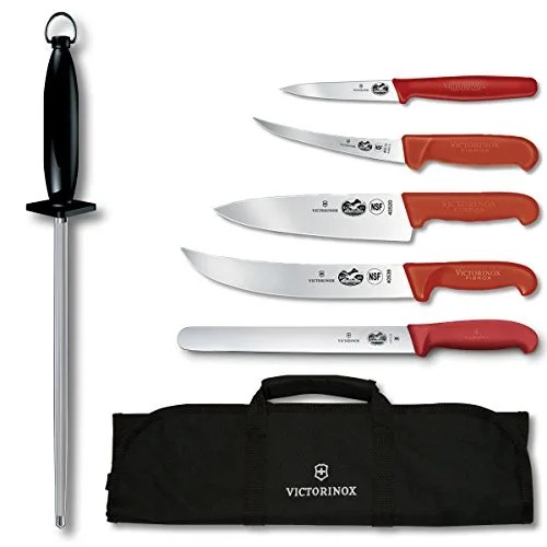 BBQ Set with 5 knives, sharpening tool and knife roll.