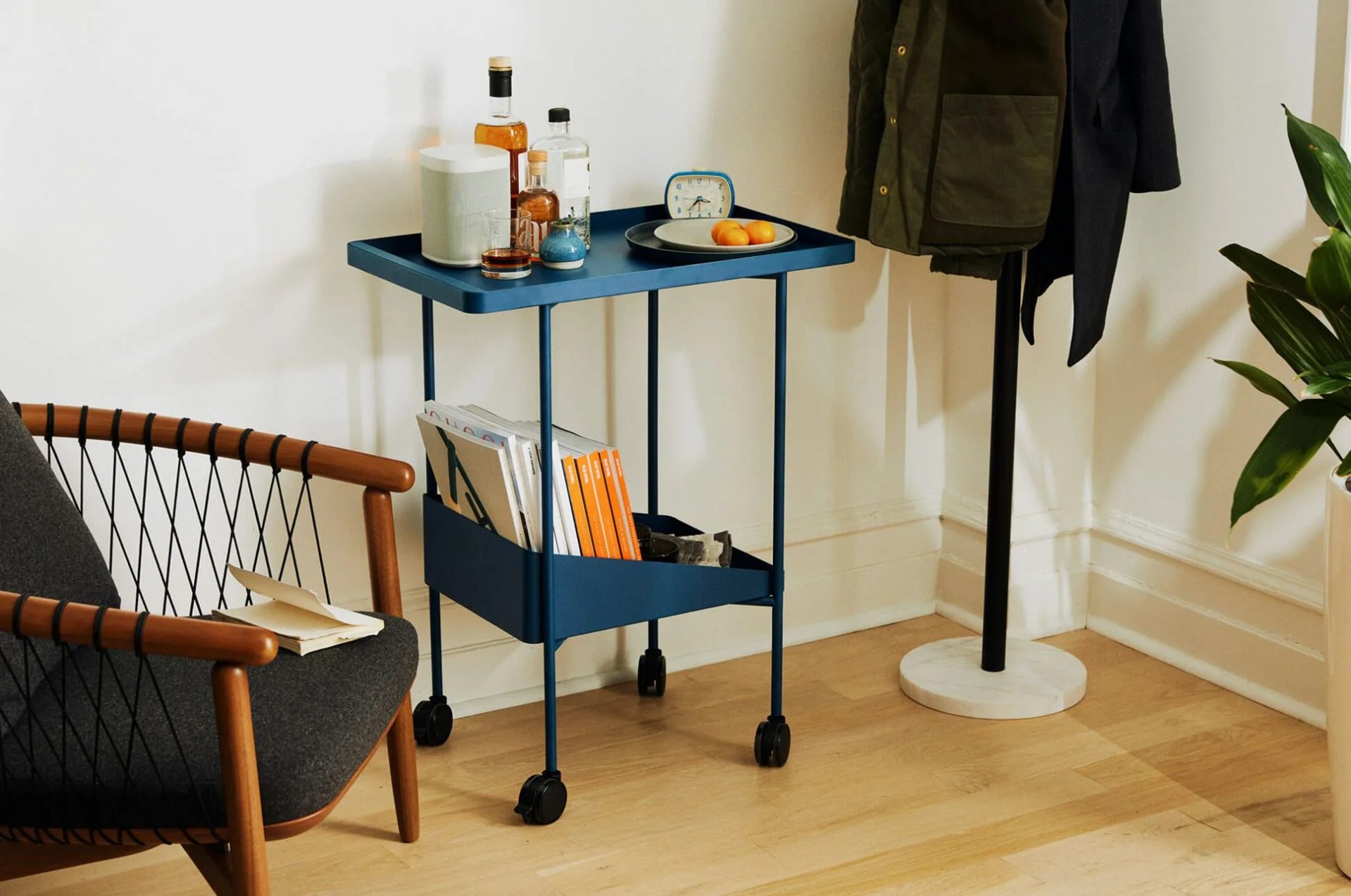 dims x gear patrol utility cart