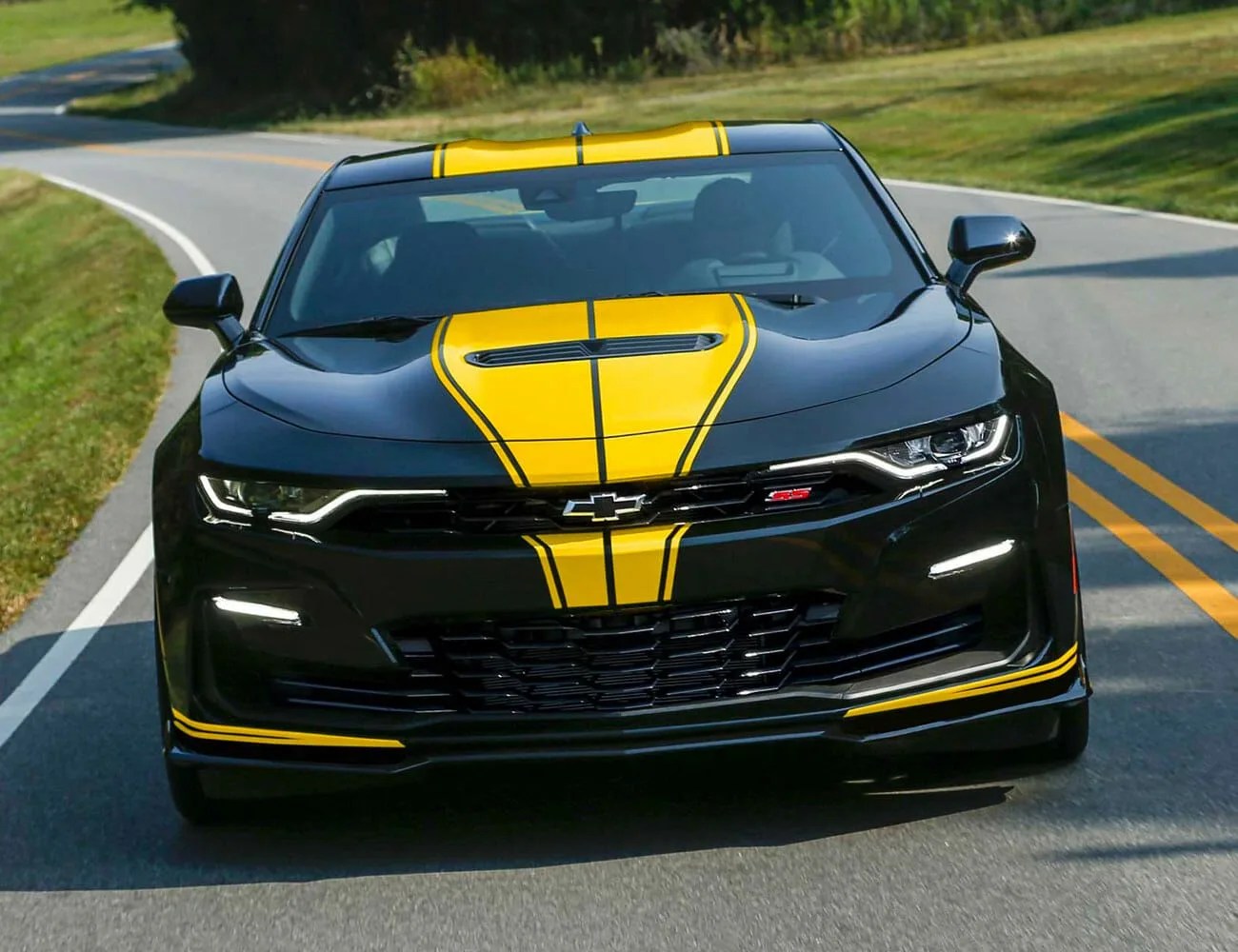 Hertz-Hendrick-Camaro-ZL1-Gear-Patrol-inline-3