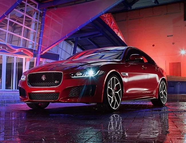 JAGUAR-XE-GEAR-PATROL-Lead