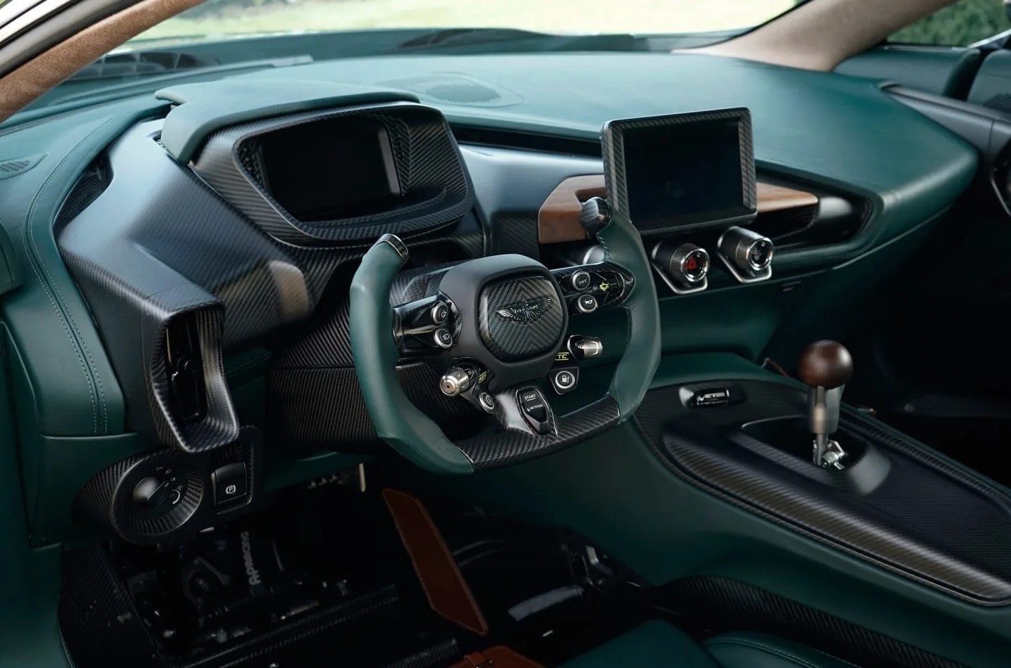 aston martin victor