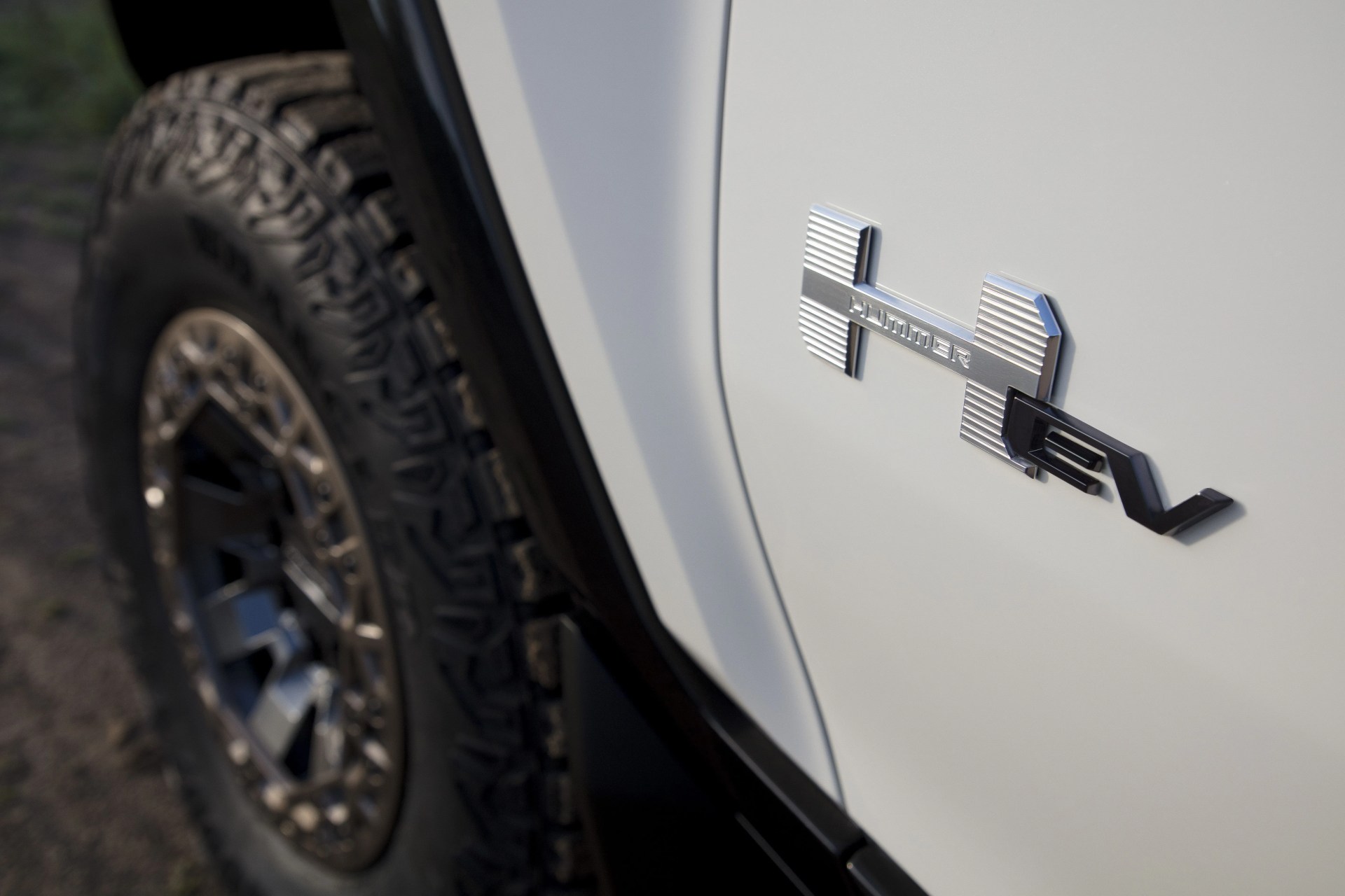 gmc hummer ev