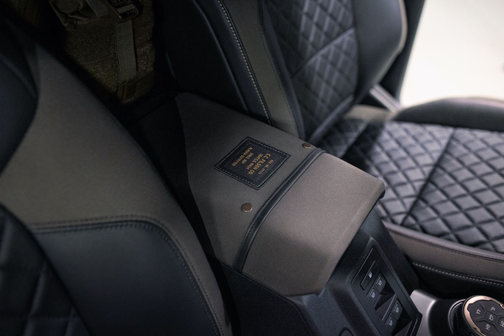 ford bronco&reg; brand and filson, the rugged outdoor outfitter, join forces to celebrate wildland firefighters and support the national forest foundation, unveiling the bronco  filson wildland fire rig concept and limited edition outdoor gear to help fund reforestation and forest preservation