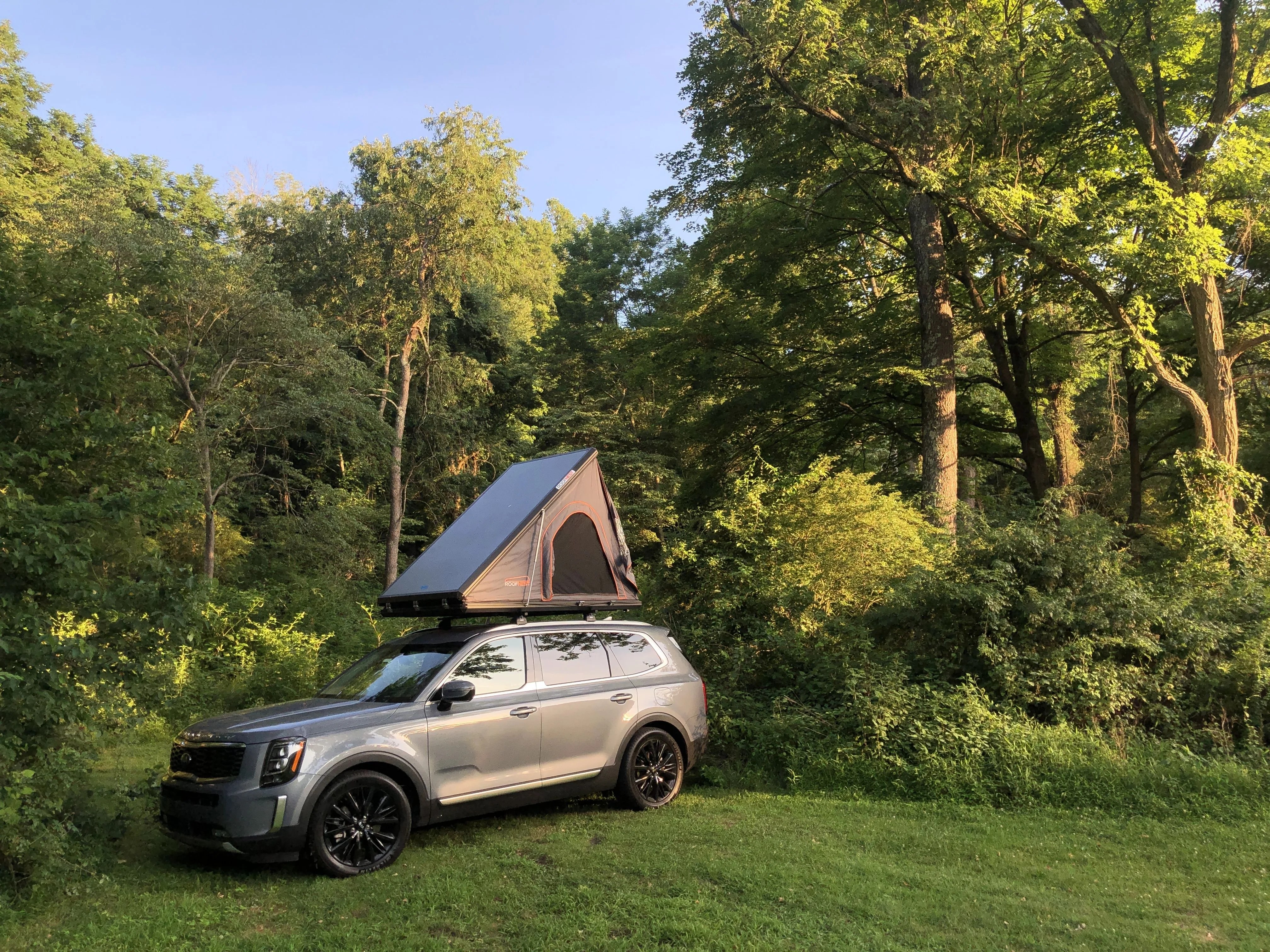 roofnest falcon rooftop tent on a kia telluride