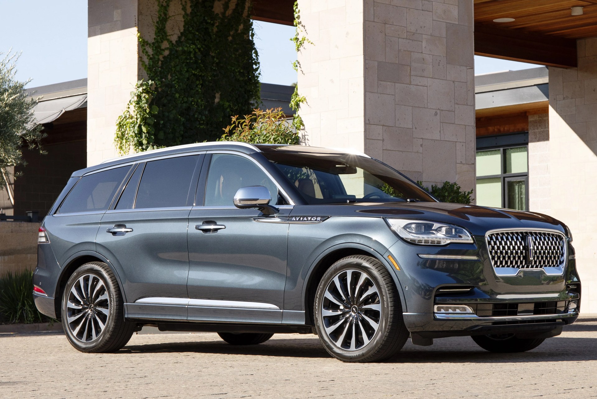 lincoln aviator grand touring black label
