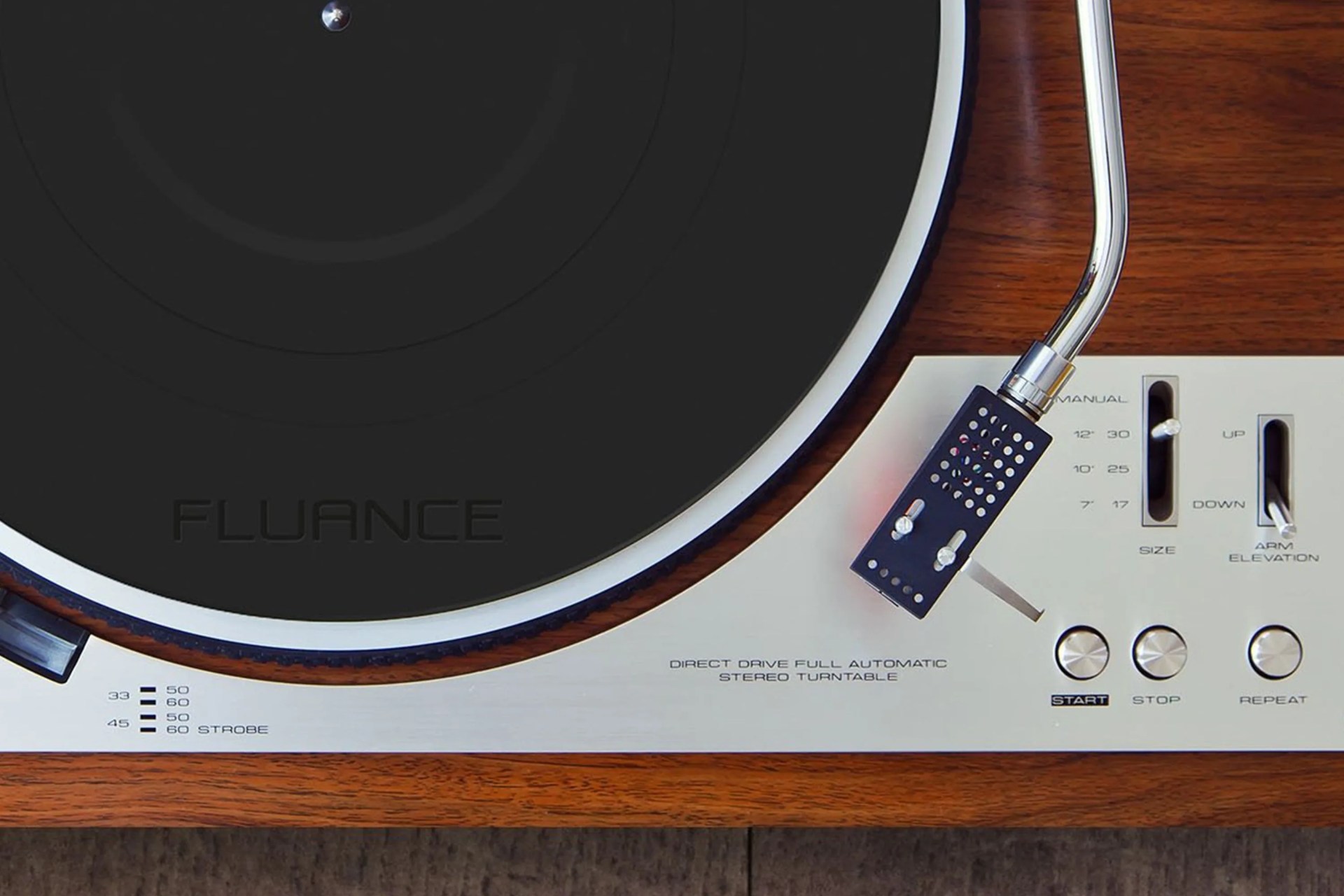 fluance black rubber platter mat on a turntable